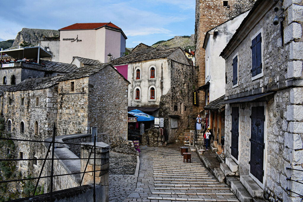 Veža a strechy